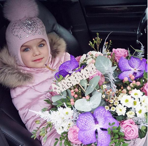 6 year old russian girl,internet followers,anastasia,anastasia knyazeva russian child model