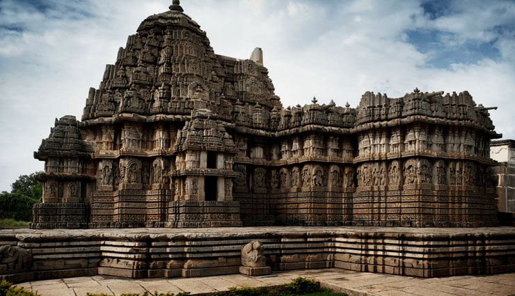 5 Ancient Temples To Visit in India