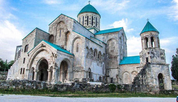 kutaisi,kutaisi tourism,travel kutaisi,places to see in kutaisi,holidays,travel