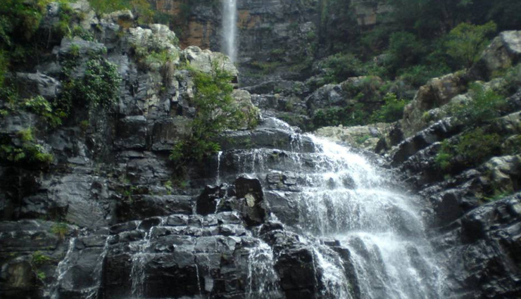 andhra pradesh,places to visit in andhra pradesh,tourist destinations in andhra pradesh,araku valley,talakona waterfall,rama krishna beach,borra caves,belum caves,kondareddy buruju