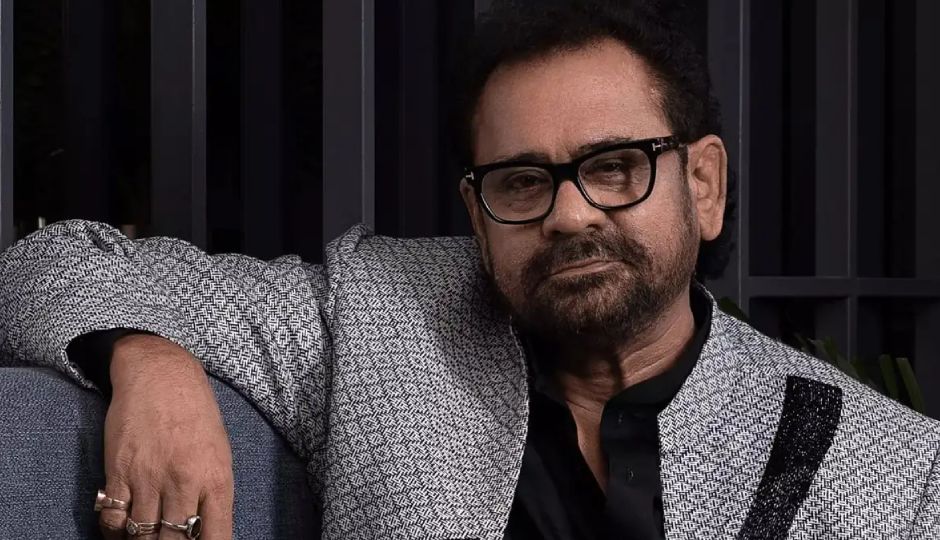 2 News : अनीस की फिल्म ‘राम और श्याम’ के लिए ये 4 स्टार दावेदार, ‘लाफ्टर शेफ्स 3’ में मनोरंजन करेंगे ये सितारे