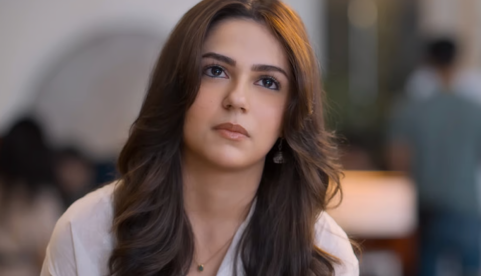 2 News : स्कूल ने वीडियो शेयर कर की तारीफ तो भावुक हुईं अनीत, ‘सैयारा’ के इस एक्टर पर था 2 करोड़ का कर्ज