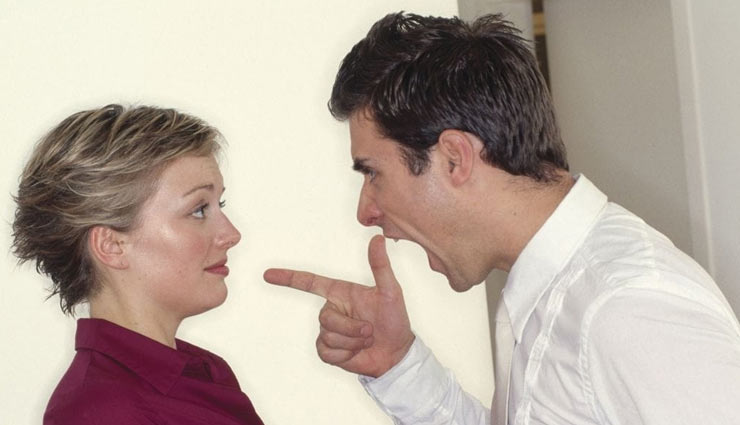 ग़ुस्सैल पार्टनर का साथ दे समझदारी से, रिश्तों में नहीं आएगी कटुता angry husband,husband,tips to overcome with short tempered husband,mates and me,relationship tips