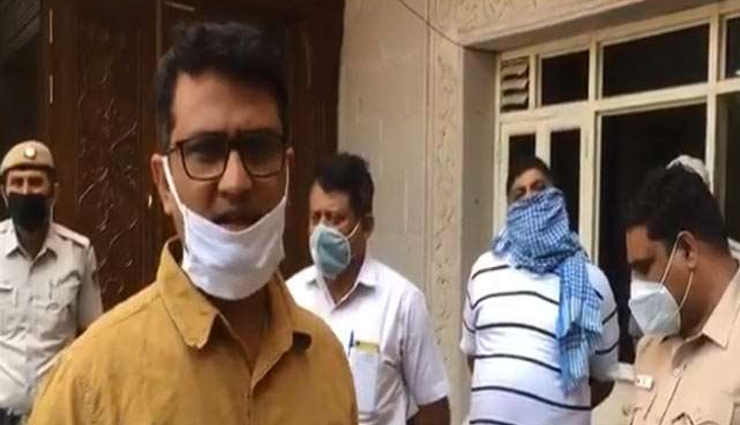 पुलिस हिरासत में दिल्ली कांग्रेस चीफ अनिल चौधरी, मजदूरों को बॉर्डर पर छोड़ने का आरोप