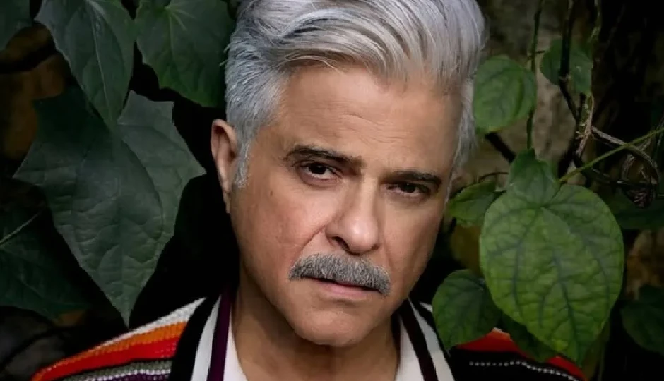 अनिल कपूर का बदला अंदाज़, पहली बार सफेद बालों और मूंछों में आए नजर, बेटी सोनम कपूर ने दिया ऐसा रिएक्शन