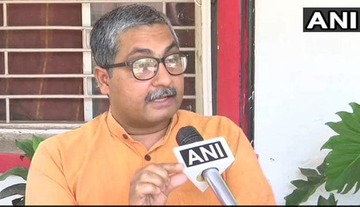 महात्मा गांधी को 'पाकिस्तान का राष्ट्रपिता' बताने वाले प्रवक्ता की BJP ने की छुट्टी