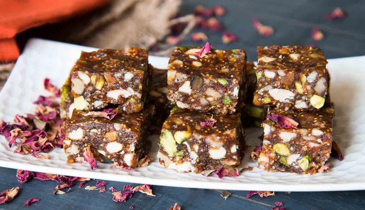 Diwali 2019: दिवाली में ट्राई करें 'अंजीर ड्राईफ्रूट बर्फी', हलकी ठंडक में देगी बेहतरीन मजा #Recipe