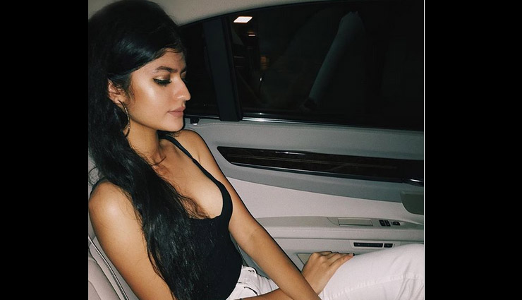 varun dhawan,anjini dhawan,niece,anjini dhawan viral pics,anjini dhawan instagram pics