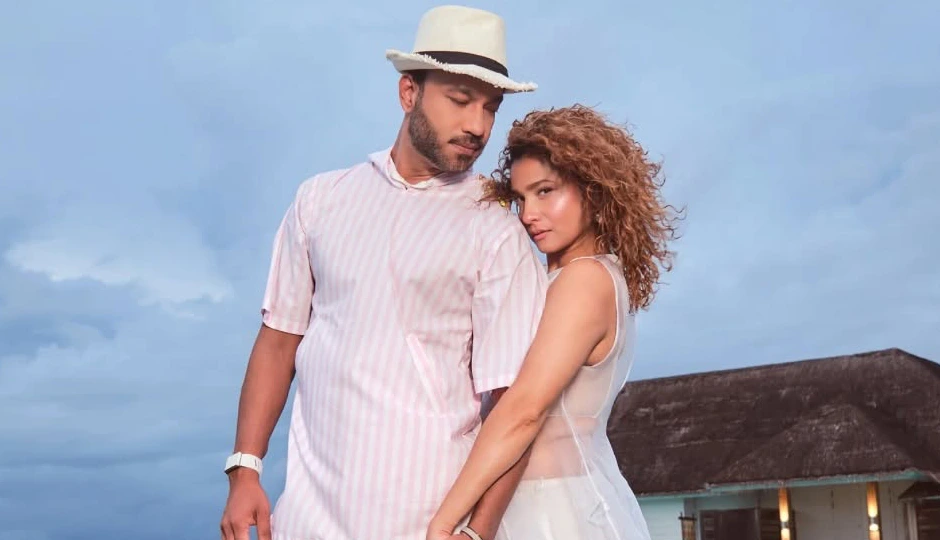 पति विक्की जैन को आखिर क्यों 'झूठा पानी' पिलाती हैं अंकिता लोखंडे? वजह जानकर रह जाएंगे दंग!