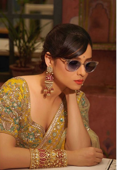 'मणिकर्णिका' : सामने आया 'झलकारी बाई' का रॉयल लुक, ढा रही है कयामत, तस्वीरे bollywood,manikarnika,ankita lokhande,ankita lokhande viral photos