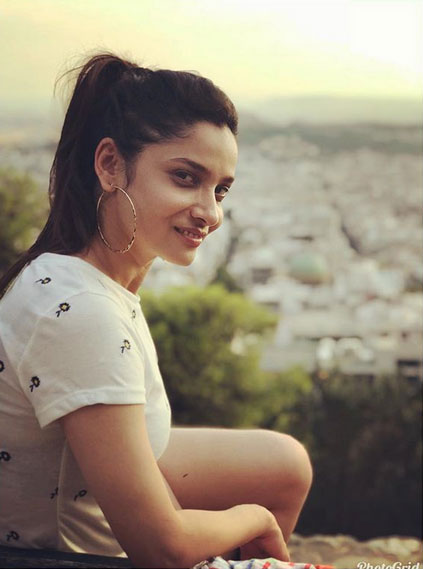 बॉलीवुड में डेब्यू से पहले अंकिता लोखंडे ने दिखाया अपना बोल्ड अंदाज़, तस्वीरे वायरल bollywood,ankita lokhande,ankita lokhande latest photoshoot,viral photos,ankita lokhande viral photos