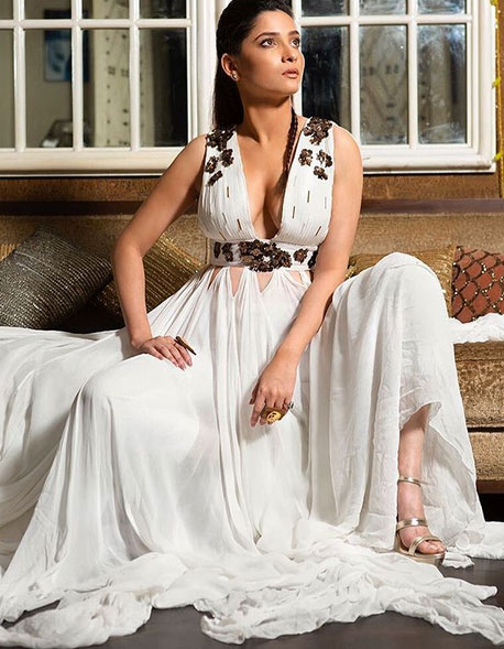 बॉलीवुड में डेब्यू से पहले अंकिता लोखंडे ने दिखाया अपना बोल्ड अंदाज़, तस्वीरे वायरल bollywood,ankita lokhande,ankita lokhande latest photoshoot,viral photos,ankita lokhande viral photos