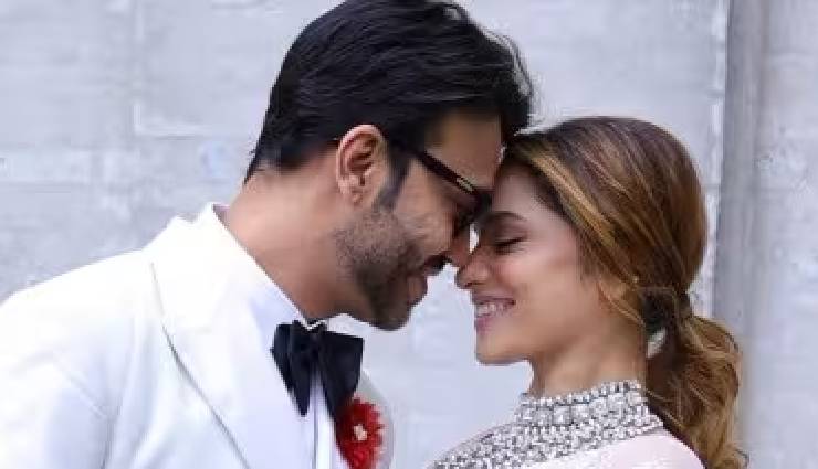 अंकिता ने फिर की विक्की से शादी, लिपलॉक कर जताया प्यार, इलियाना की उंगली पकड़े दिखा बेटा