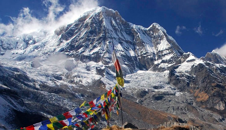 deadliest mountains,world most dangerous peaks,dangerous mountain climbs,treacherous summits,high-risk mountaineering,perilous mountain ascents,risky mountain expeditions,deadly mountain peaks,extreme climbing challenges,dangerous alpine adventures