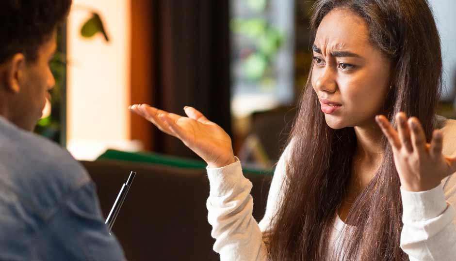 10 Ways to Get Out of a Conversation You Don’t Like