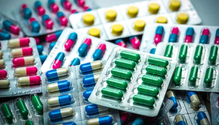 safe use of prescription medications,tips for taking medicine,how to take prescription drugs safely,medication safety guidelines,avoid side effects from medicine,proper medicine usage,prescription drug tips,safe medication practices,health tips for taking medicine,medicine safety precautions