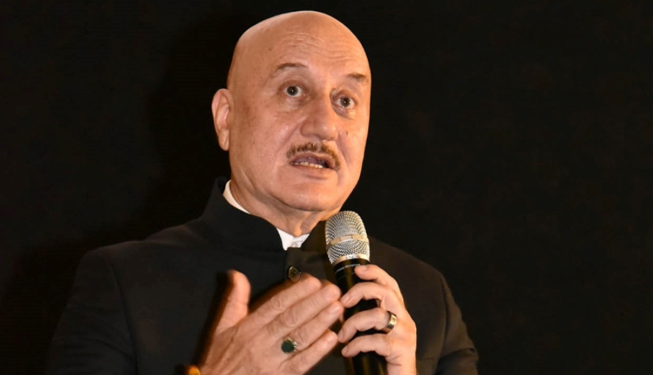 2 News : ‘बर्फी’ के 13 साल पूरे होने पर प्रियंका ने पिता को किया याद, अनुपम ने टॉयलेट के बाहर से वीडियो शेयर कर पूछा… priyank chopra,actress priyanka chopra,barfi,barfi movie,ranbir kapoor,priyanka father,anurag basu,priyanka video,anupam kher,anupam kher video,anupam toilet,tanvi the great