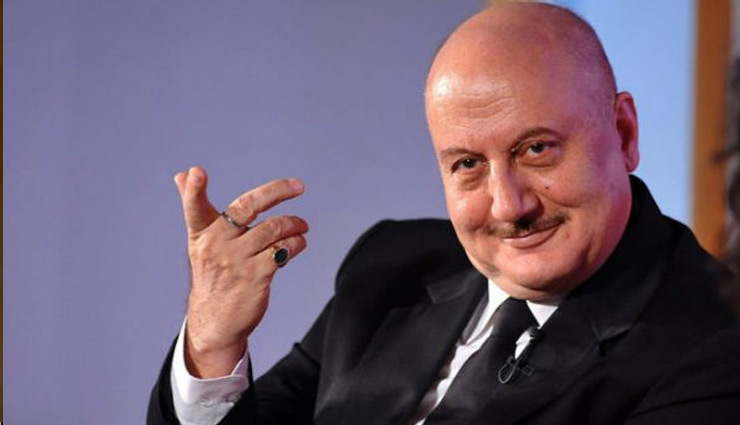 अनुपम खेर के बाद अब इस बॉलीवुड अभिनेता का ट्विटर अकाउंट हैक