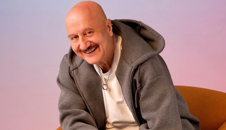 2 News : अनुपम ने अपने 70वें जन्मदिन पर शेयर की यह खास पोस्ट, अब यहां ले सकेंगे सोनू की फिल्म ‘फतेह’ का मजा