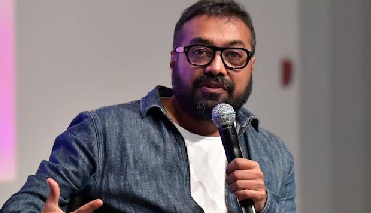 2 News : अनुराग से मिलना है तो देने पड़ेंगे लाखों रुपए, देखें..., एल्विश ने जेल से बाहर आकर शेयर की यह सेल्फी 
