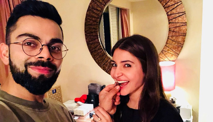 विराट ने अनुष्का को केक खिलाकर कुछ इस अंदाज़ में किया विश
