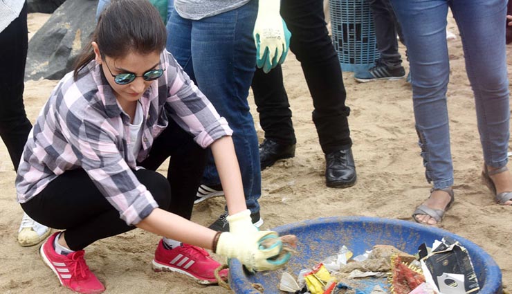 anushka sharma,mahanavmai,cleanliness at versova,bollywood