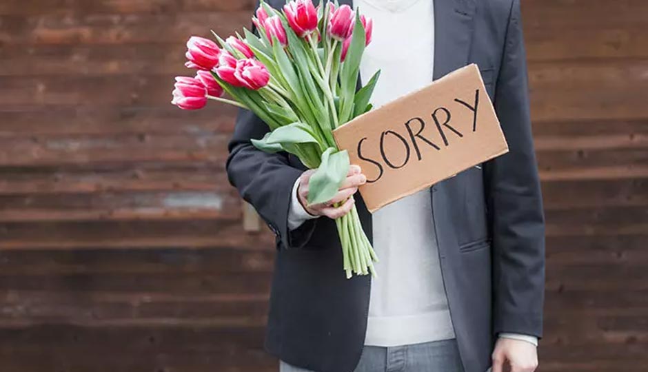 10 Ways To Apologize To a Girl