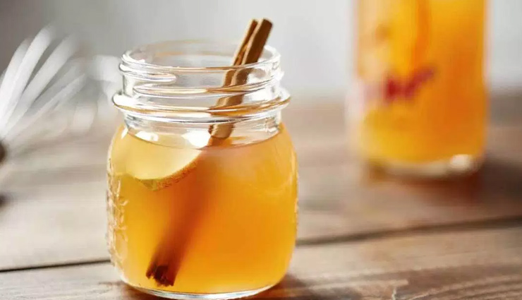 heat strokes,buttermilk,cold bath,moong juice,tamarind juice,onion juice,coriander water,sandalwood paste,apple cider vinegar,plums,home remedies,home remedies for heat stroke,Health tips,summer health tips,fitness tips