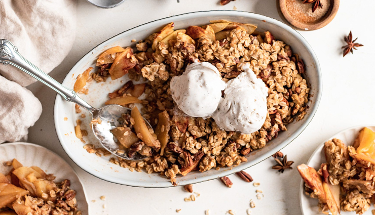 apple crisp with coconut and pecans,hunger struck,food,easy recipe