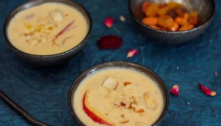Recipe- Apple Kheer is Healthy and Yumm For Bhog