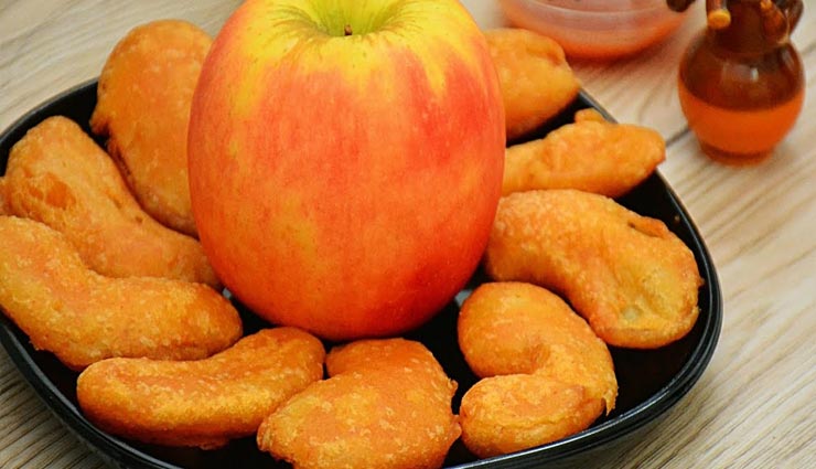 क्या चखा है कभी आपने 'सेब के पकौड़े' का स्वाद, जानें इसका लाजवाब तरीका #Recipe
