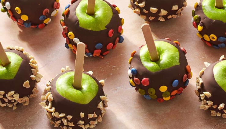 apple health benefits,apple polyphenols,apples and digestion,antioxidants in apples,apples for brain health,healthy apple snacks,apples for weight loss,benefits of pectin,how to eat apples,apples and oranges,antioxidants for brain function,soluble fiber in apples,apples before shopping