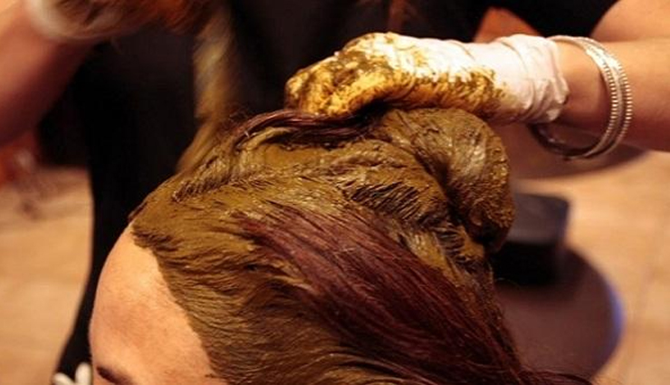 right way to apply henna in hair,ingredients to add in henna for hair,hair care tips,beauty tips,beauty hackks