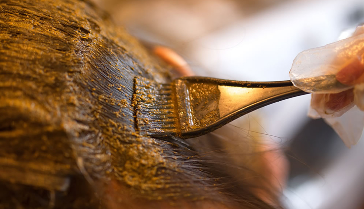 right way to apply henna in hair,ingredients to add in henna for hair,hair care tips,beauty tips,beauty hackks