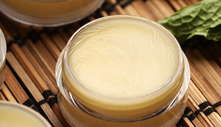 best oils for skin,natural oils for skincare,essential oils for glowing skin,carrier oils for skin,face oils for hydration,oils for dry skin,oils for acne-prone skin,anti-aging oils for skin,oils for sensitive skin,diy skincare oils,natural beauty oils,organic oils for face,best facial oils,oils for skin nourishment,oils for healthy skin