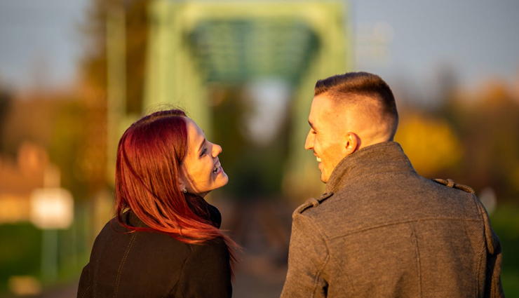 approaching a girl,conversation starters for shy guys,how to talk to a girl,tips to approach a girl,starting a conversation with a girl,confident conversation starters,dating tips for shy guys,building confidence with girls,effective communication,starting a meaningful conversation