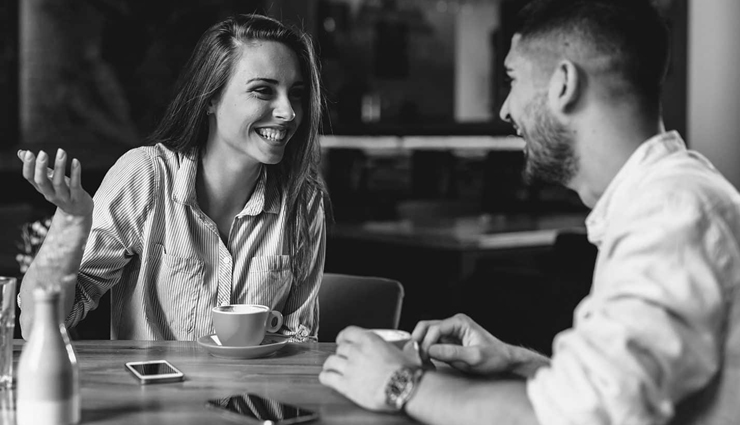 be more approachable to guys,tips to attract men,how to get guys to approach you,appear approachable not easy,confident dating tips,make men approach you,attract men confidently,increase male attention,dating advice for women,how to get a guys attention