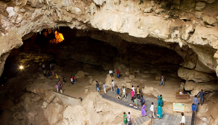 घूमने की चाहत को पूरा करेगी दक्षिण भारत की ये 10 खूबसूरत जगहें, बनाएं यहां का प्लान scenic spots in south india,mesmerizing locations of southern india,must-visit beautiful places in south india,picturesque destinations in southern india,charming landscapes of south india,south india stunning attractions,southern india natural beauty,explore beauty in south india,incredible places of south india,breathtaking south indian destinations