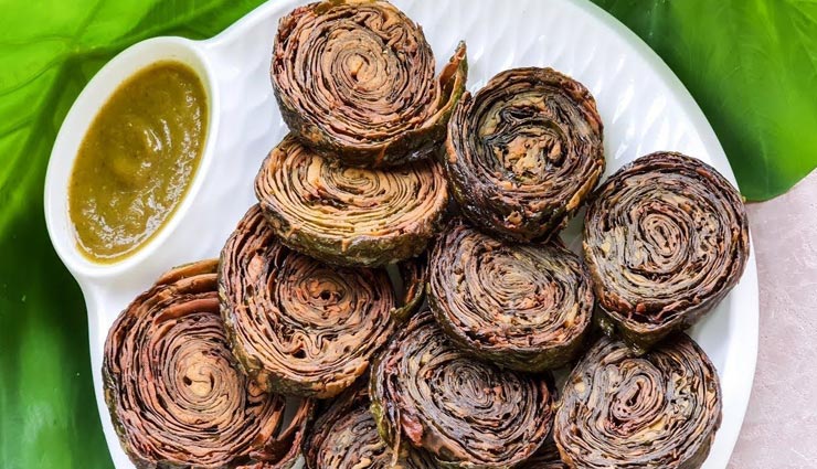 इस सर्दी ट्राई करें 'अरबी के पत्तों के पकौड़े', देंगे बेहतरीन स्वाद #Recipe