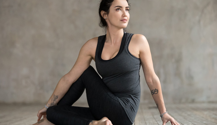 International Yoga Day: एसिडिटी और गैस की समस्या से हैं परेशान, चिंता नहीं करें ये 6 योगासन, मिलेगा फायदा international yoga day,international yoga day 2022,acidity,gas problem,yoga to cure gas problem,yoga for acidity,Health,healthy life,yoga for life,international yoga day theme