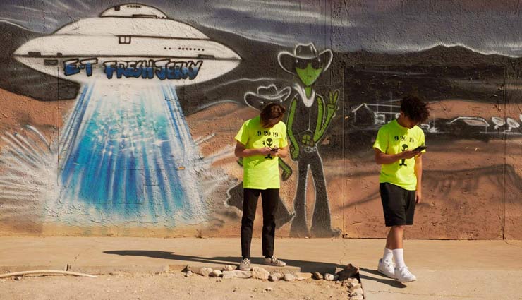 दुनिया की इस रहस्यमयी जगह पर बंधक बनाए हुए है एलियंस! हर समय तैनात रहते है हथियारों से लैस गार्ड area 51,facts about area 51,weird story,aliens