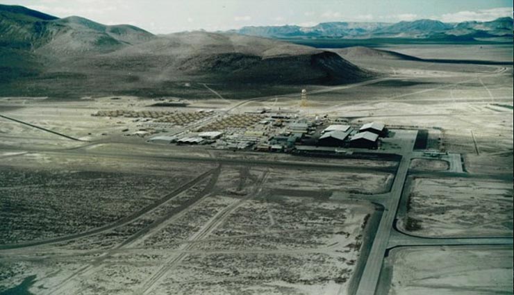 holidays,snake island australia,aokigahara forest japan,area 51 us,moscow metro 2,north sentinal island