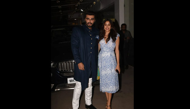 arjun kapoor,janhvi kapoor,janhvi kapoor turns cheerleader,panipat screening,entertainment news