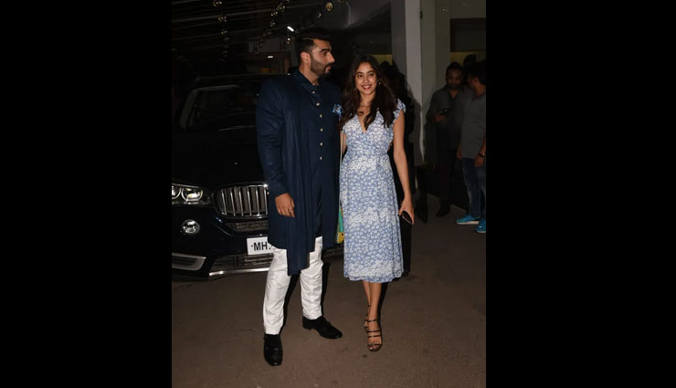 arjun kapoor,janhvi kapoor,janhvi kapoor turns cheerleader,panipat screening,entertainment news