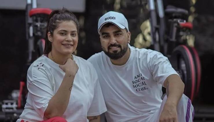 youtuber armaan malik,kritika malik,payal malik,armaan malik,armaan malik father,armaan malik social media