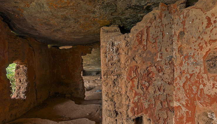 cave paintings to visit in india,cave paintings,india cave paintings,ajanta cave paintings,ellora cave paintings,elephanta caves,bhimbetka cave paintings,lenyadri caves painting,bagh paintings,sittanavasal paintings,armamalai cave,badami caves,adamgarh hills,travel,tourism