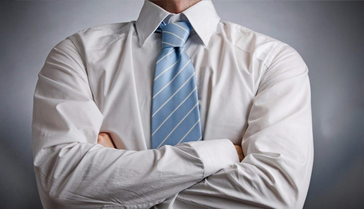 natural confidence tips,how to appear confident,boosting self-confidence,confident body language,projecting confidence naturally,confidence in social settings,confident appearance tips,improve self-confidence,confidence through posture,confidence-building techniques