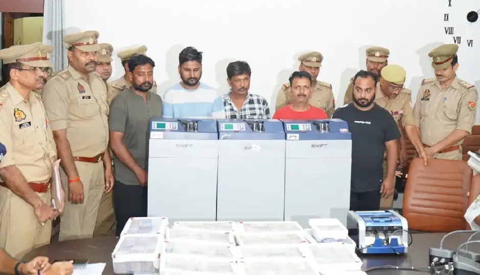 IPL के बीच कानपुर में सट्टे का बड़ा खेल बेनकाब, पुलिस की रेड में करोड़ों की बरामदगी