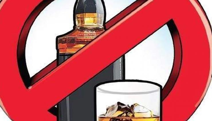 सीकर : 30 लाख की शराब के साथ गिरफ्तार हुआ एक बदमाश, छिपा रखी थी ट्रक में गद‌्दों के बीच