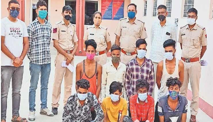 बीकानेर : पुलिस के हत्थे चढ़े 8 नकबजन, नशा करने के बाद सूने घरों में देते थे चोरी की वारदात को अंजाम